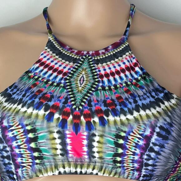 New PilyQ Nile Hudson Tye Dye High-Neck Cross Over Strap Bikini Top - Picture 2 of 7